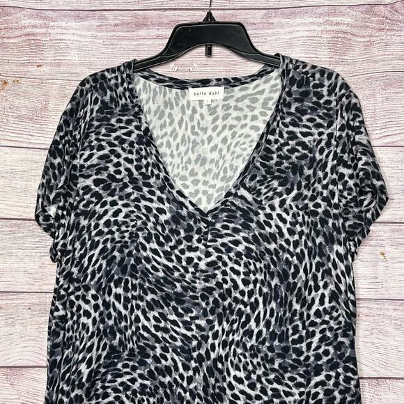 Bella Dahl Women's V Neck Short Sleeve Soft Animal Print Shirt Size Large - Picture 3 of 8